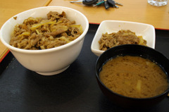 上海の松屋の牛めし