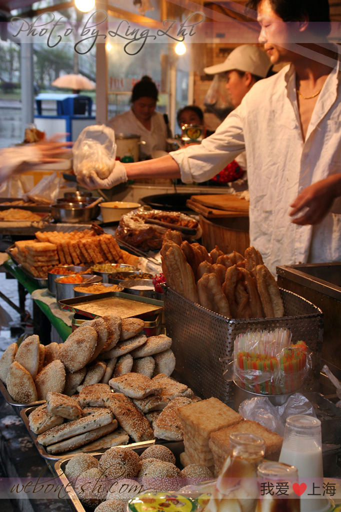 上海の小吃屋台。