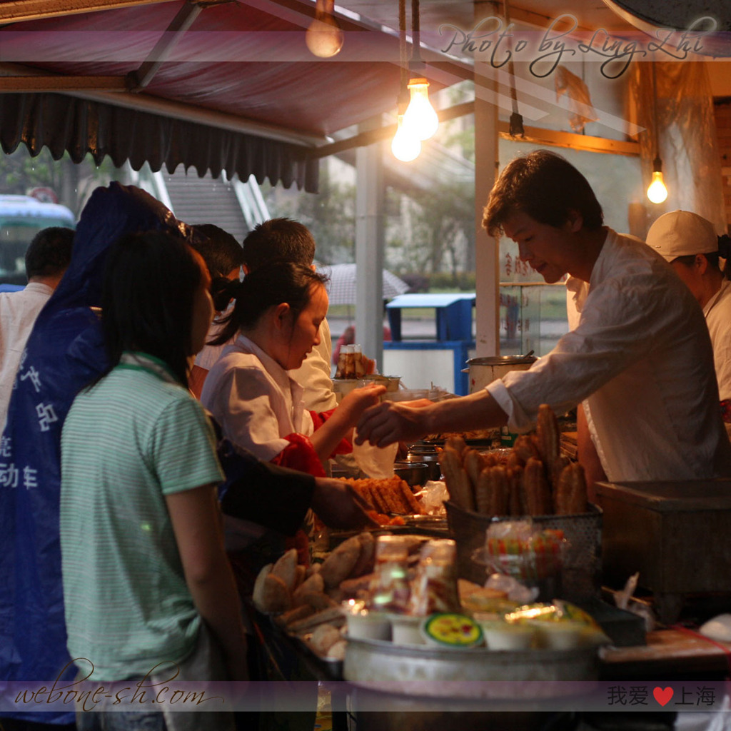 上海の小吃屋台。