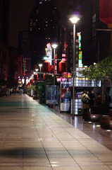 深夜の南京東路