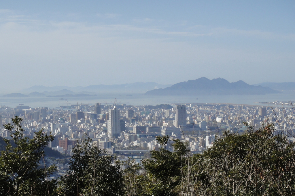 牛田山より