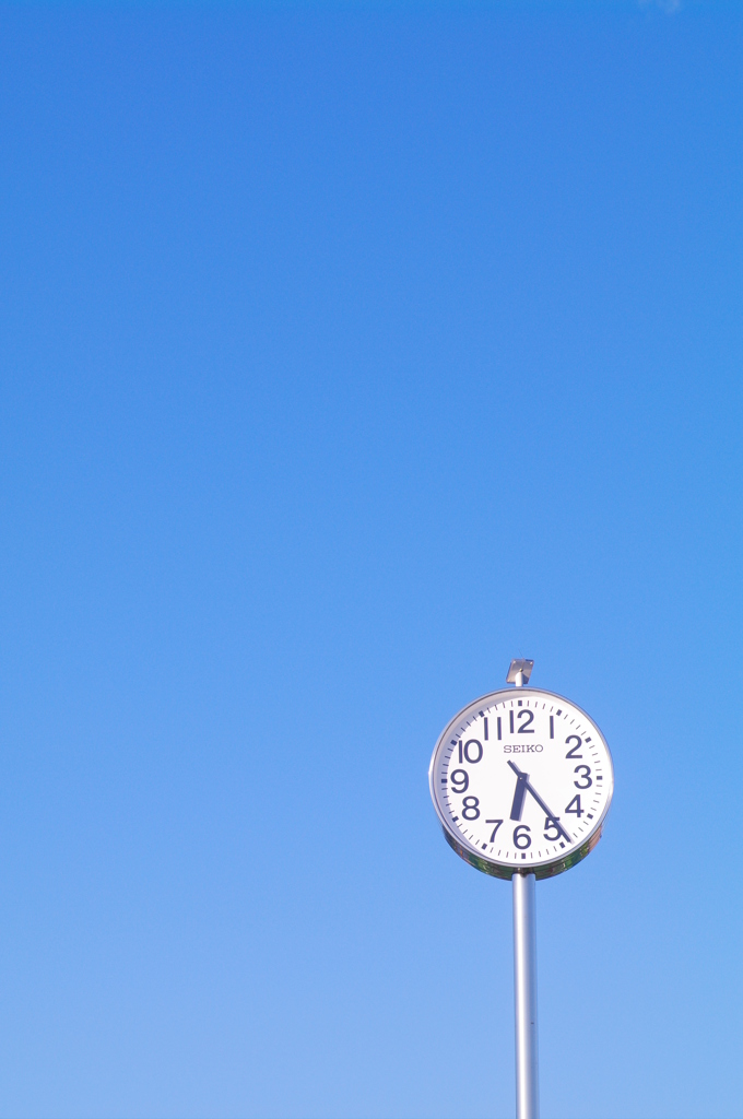 午前6時24分の秋晴れ