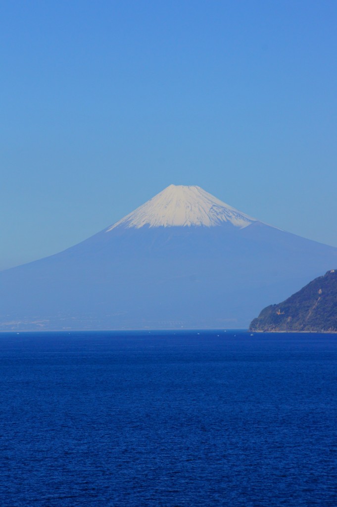 土肥温泉付近からの富士山