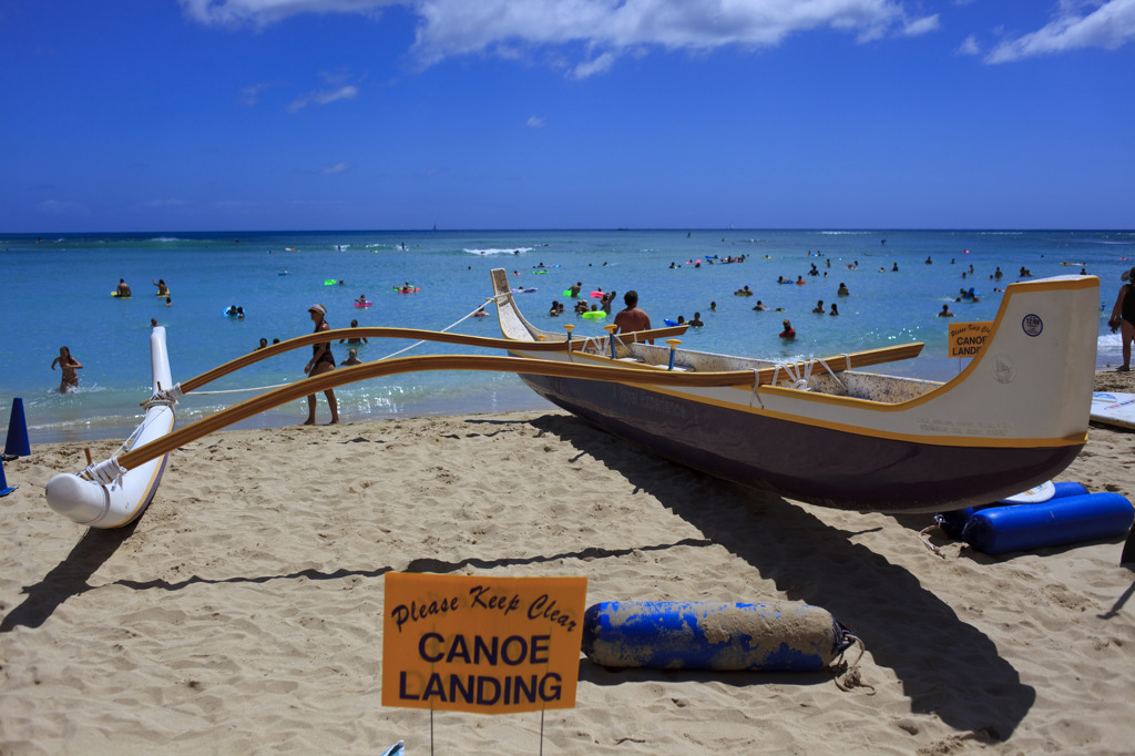  Waikiki Beach