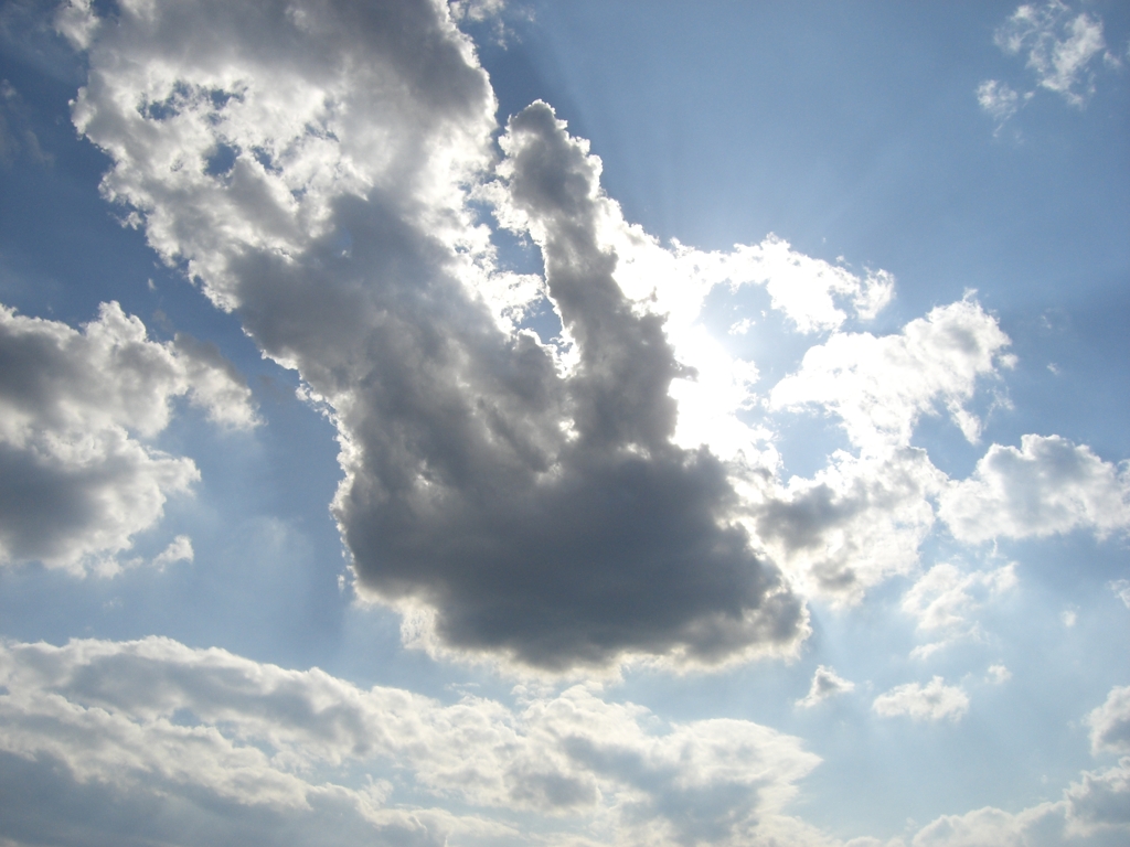 照らされた雲