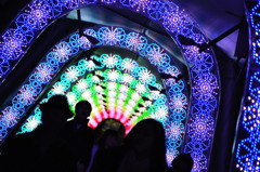 ヒカリノナカヘ