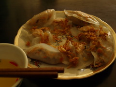 ホイアン名物、ホワイトローズ