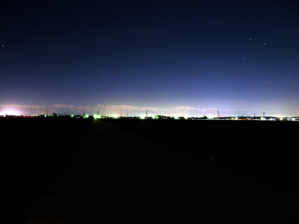 月夜の北アルプス