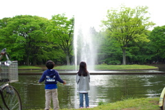 幼いカップル
