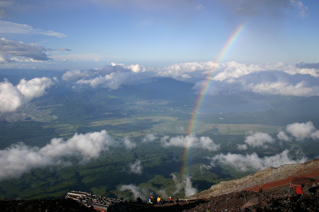 富士山の虹