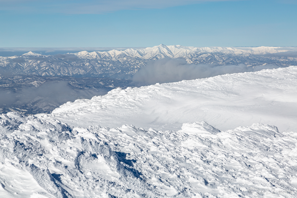 山形の峻峰