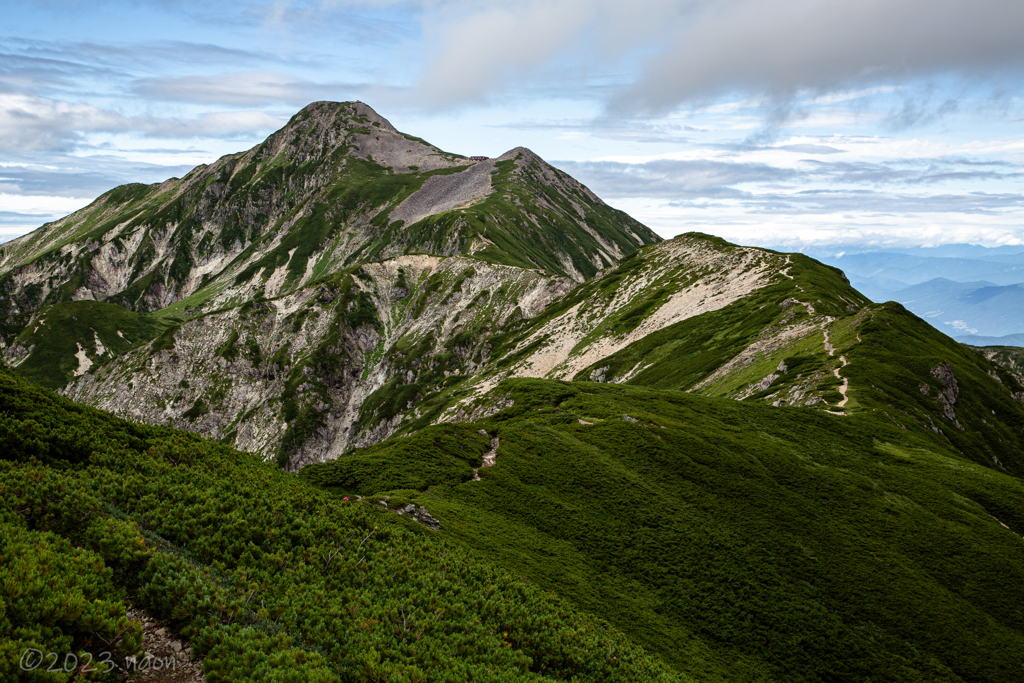 美しい山容