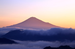 赤霞の富士