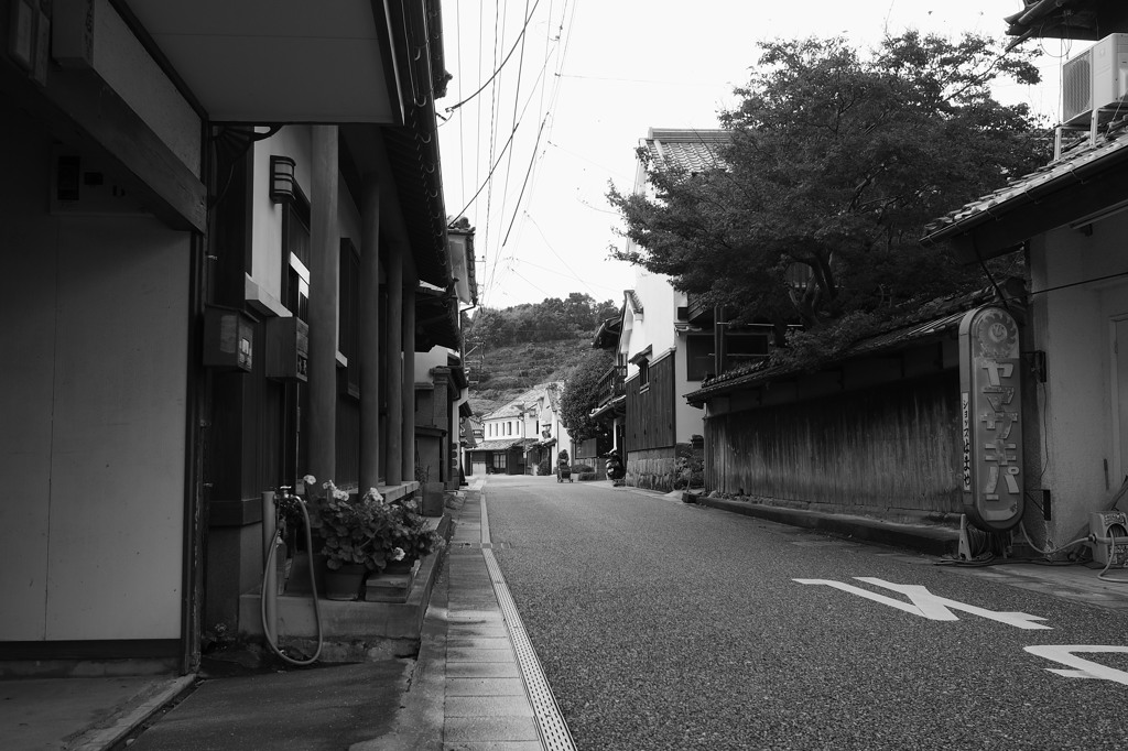 白壁が残る港町　#2