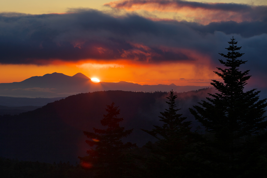 阿寒の山々・昇陽 2