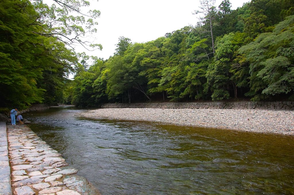 五十鈴川と御手洗場