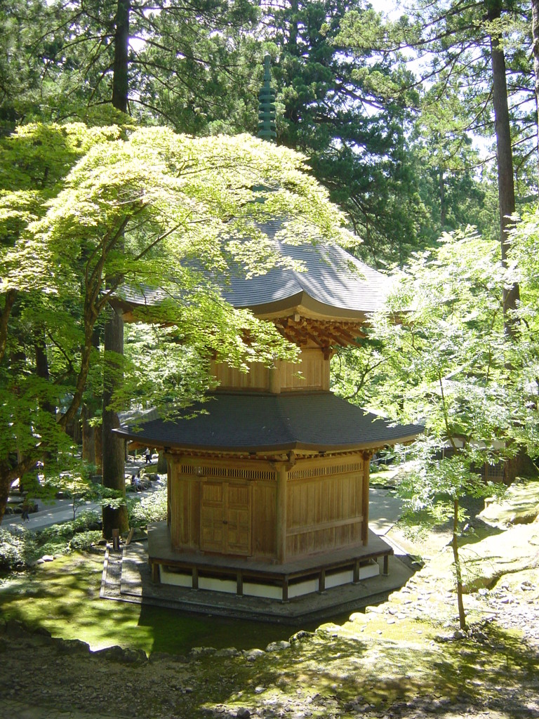 永平寺 納経塔