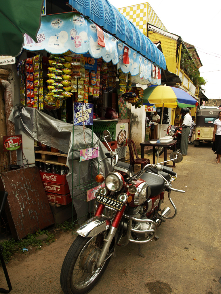 At a local shop in the Fort of Galle, Sr