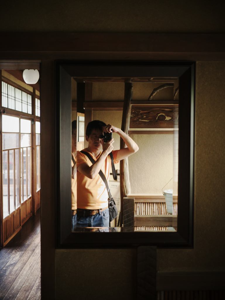 遡る時。。　-鏡の中-