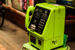 【大阪　西成区】商店街で見つけた懐かしい公衆電話