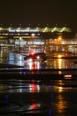 雨の空港