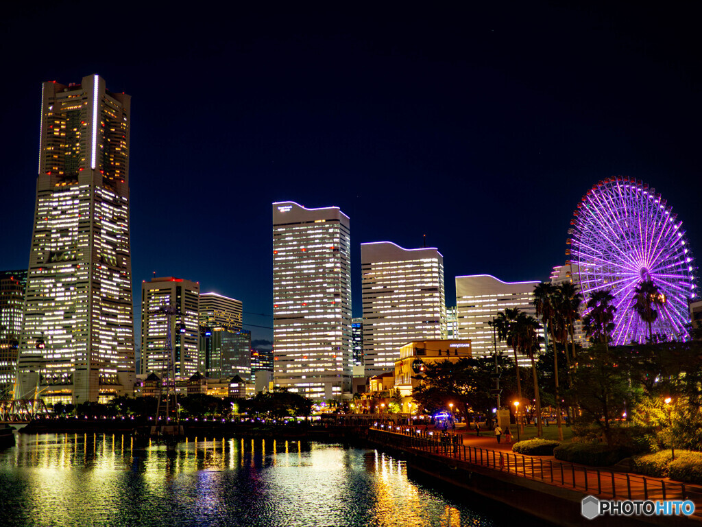 たまには地元横浜の夜景など