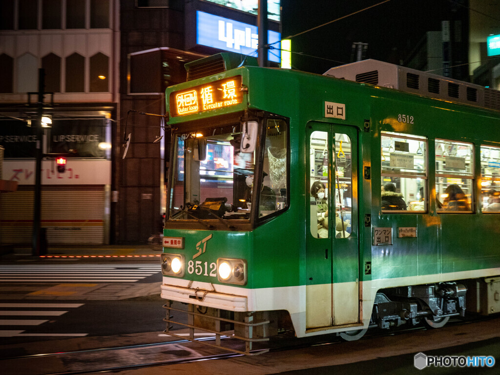 外回り電車、接近！