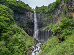 初めて見た壮大な滝