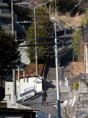 えー、こんな階段、行きたくないよぉ