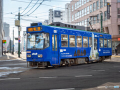 AOAOは青より出て青よりAOAO