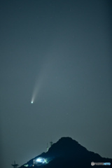 ネオワイズ彗星と筑波山　２