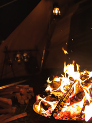 テントと焚き火