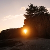 夕陽のくぐり岩