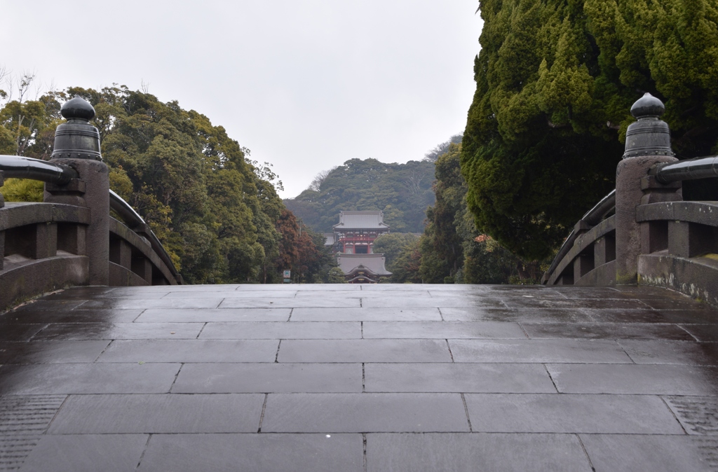 雨の太鼓橋