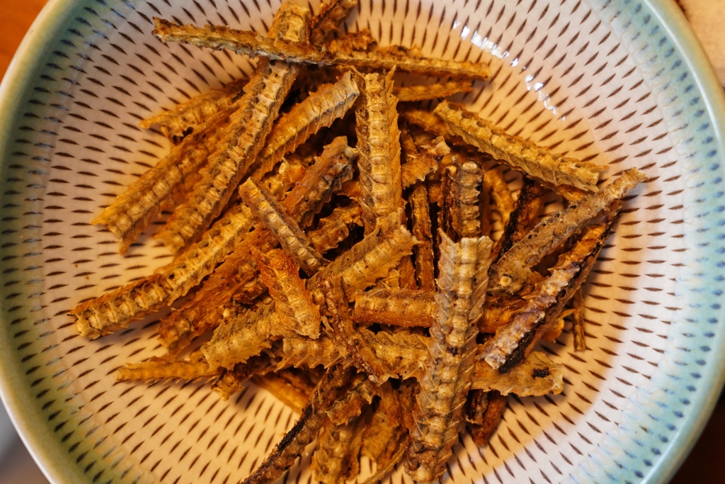 うなぎの骨煎餅