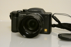 Lumix FZ1