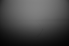 霧　水面から出た杭