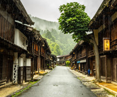 雨の妻籠宿