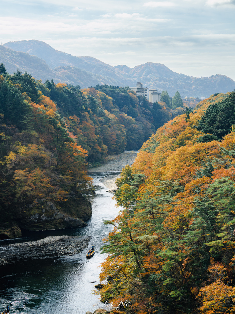 鬼怒川の紅葉とライン下り