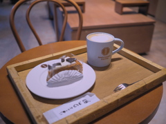ラテとキャロットケーキ♡