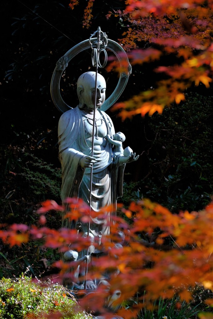 紅葉とお地蔵さん