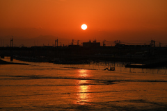 夕暮れの漁港
