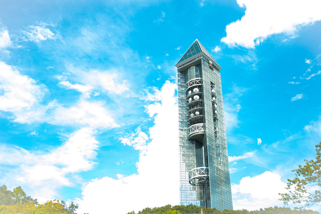 90E03F2E-2B46-40E1-B114-8117C79396E8