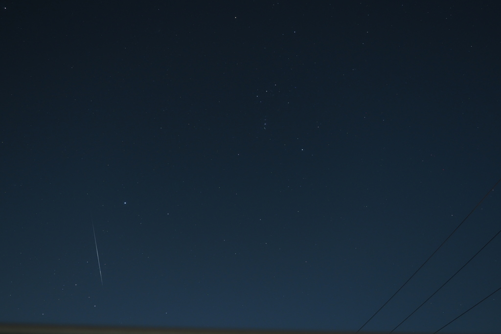 オリオン座と流星