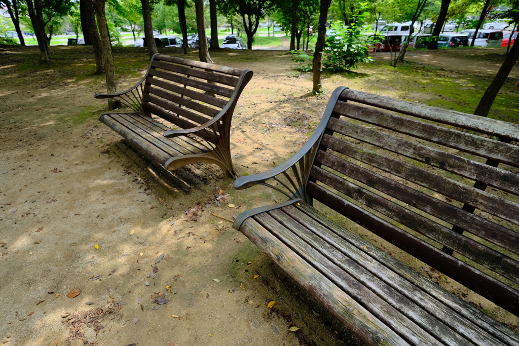 公園のベンチ