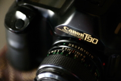 CANON T90