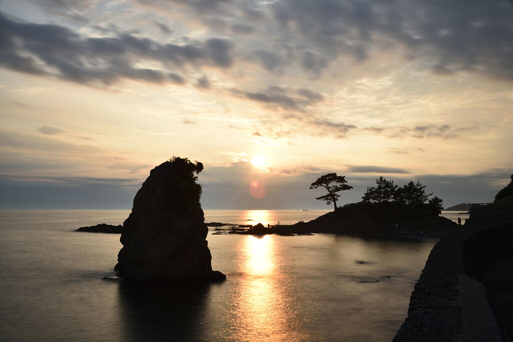 夏、夕暮れの立石公園