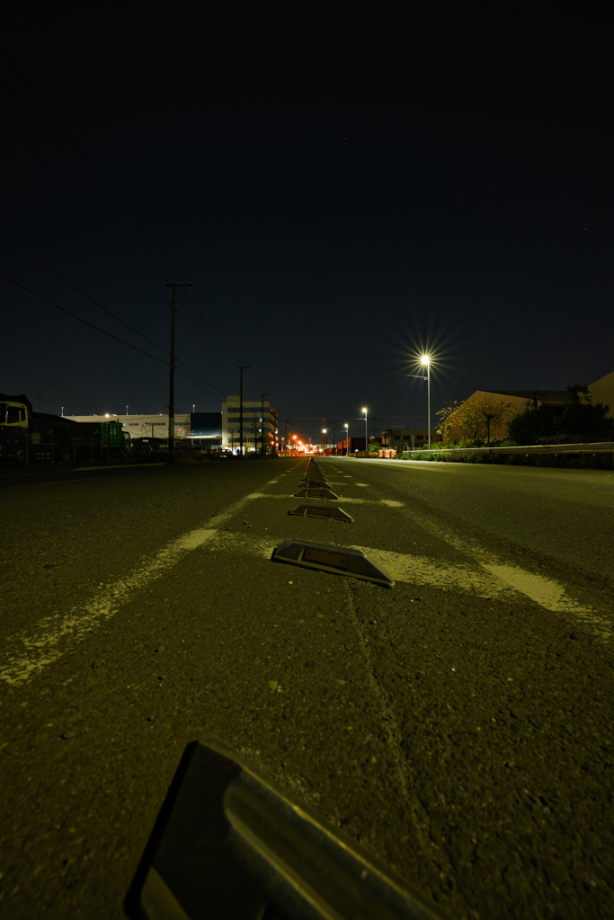 センターライン越しの風景