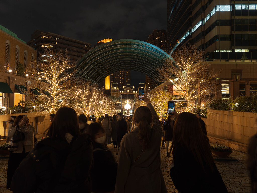 友人と楽しい夜を！