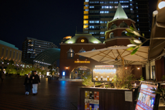 大勢の人が押し寄せる前